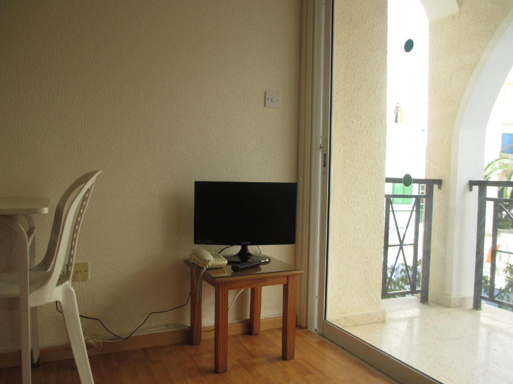 Pasianna Hotel Apartments Λάρνακα Δωμάτιο φωτογραφία